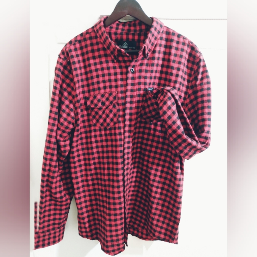 Men's flannel long sleeve shirt